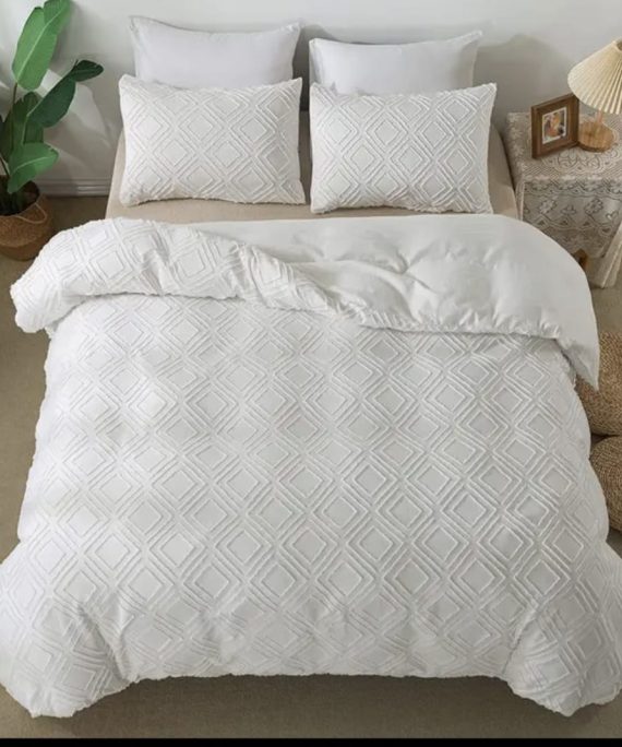 LamourBear Jacquard & Tufted Geometric Duvet Cover Set by Teedee Haven Essentials